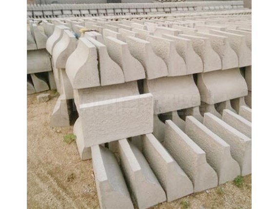 云南混凝土路沿石的施工工藝需要注意哪些細節(jié)？